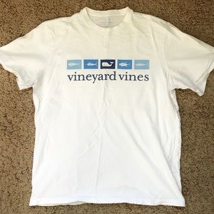 Vineyard Vines T-shirt